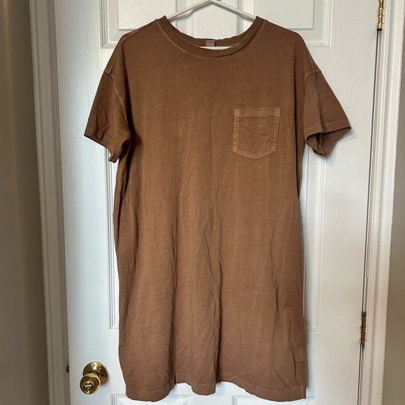 T-shirt dress bundle - Picture 4 of 5
